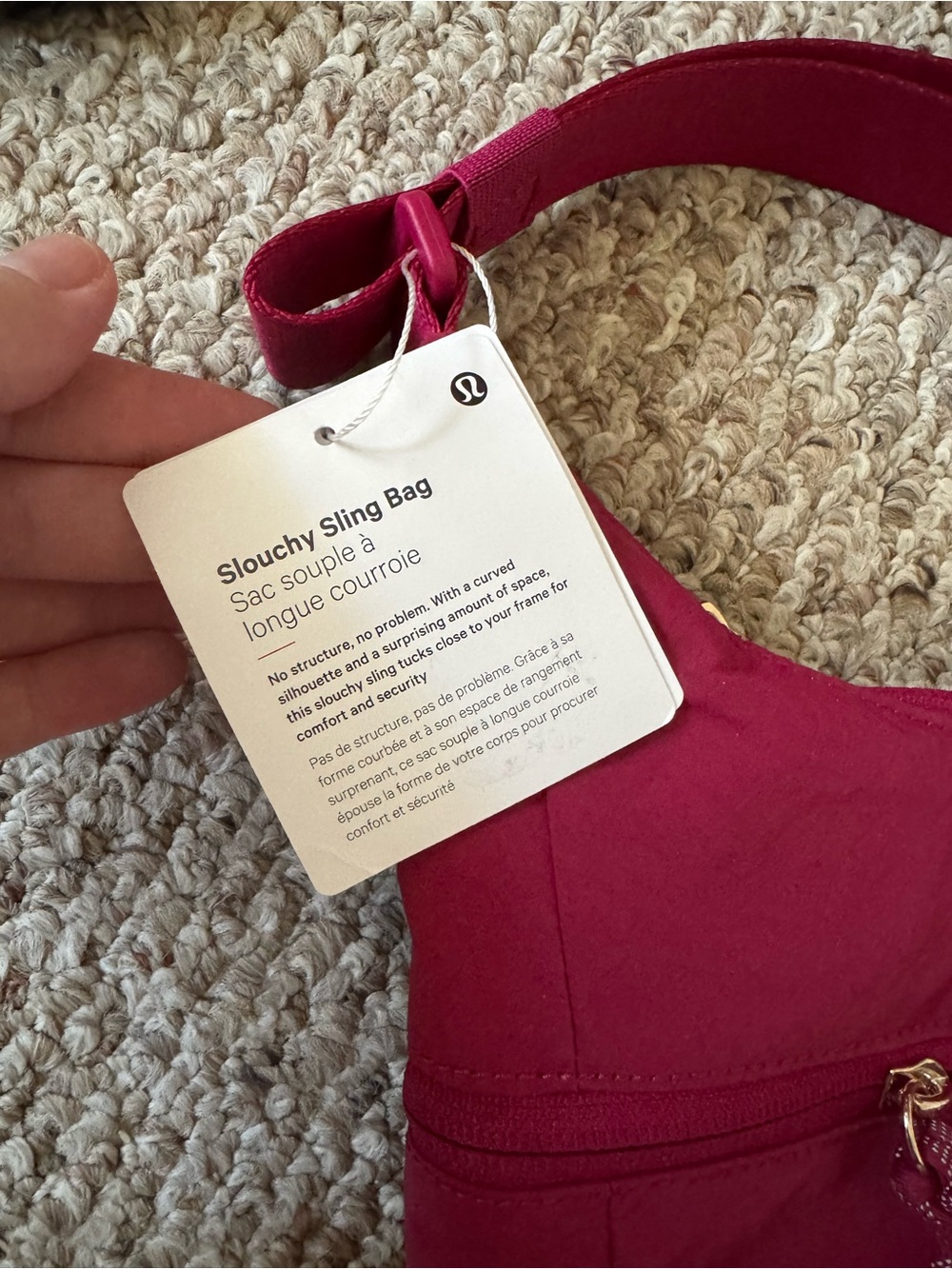 lululemon Sling Bag Raspberry - Picture 2 of 6